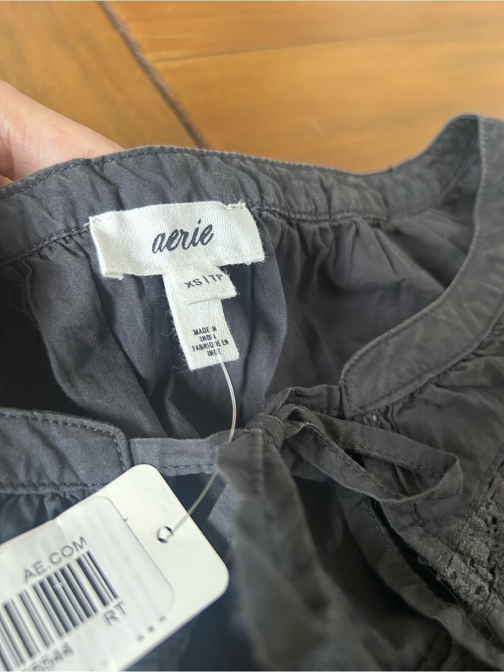 NWT Aerie Black Peasant Tie-Front Blouse - Picture 4 of 9